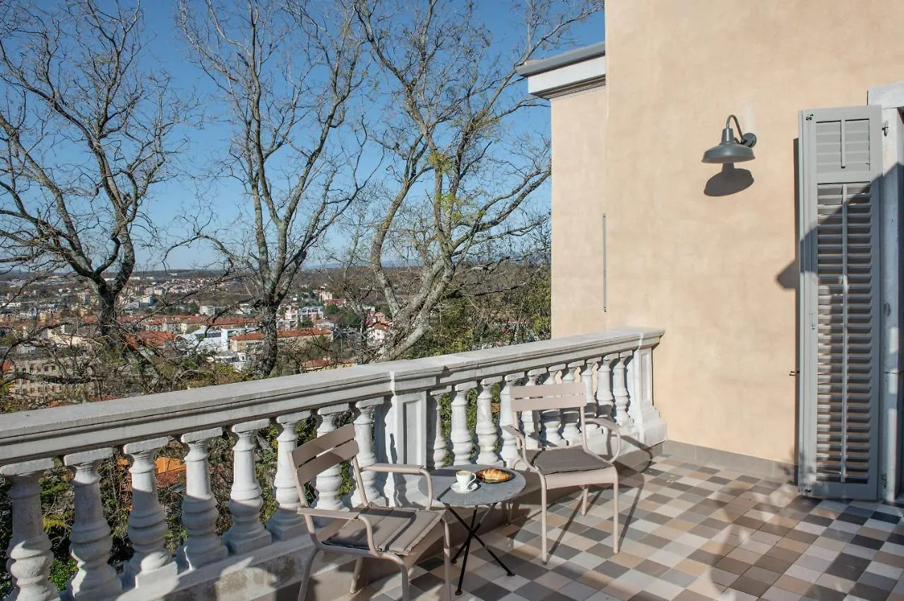 ****  Hotel Peteani Labin  Croacia