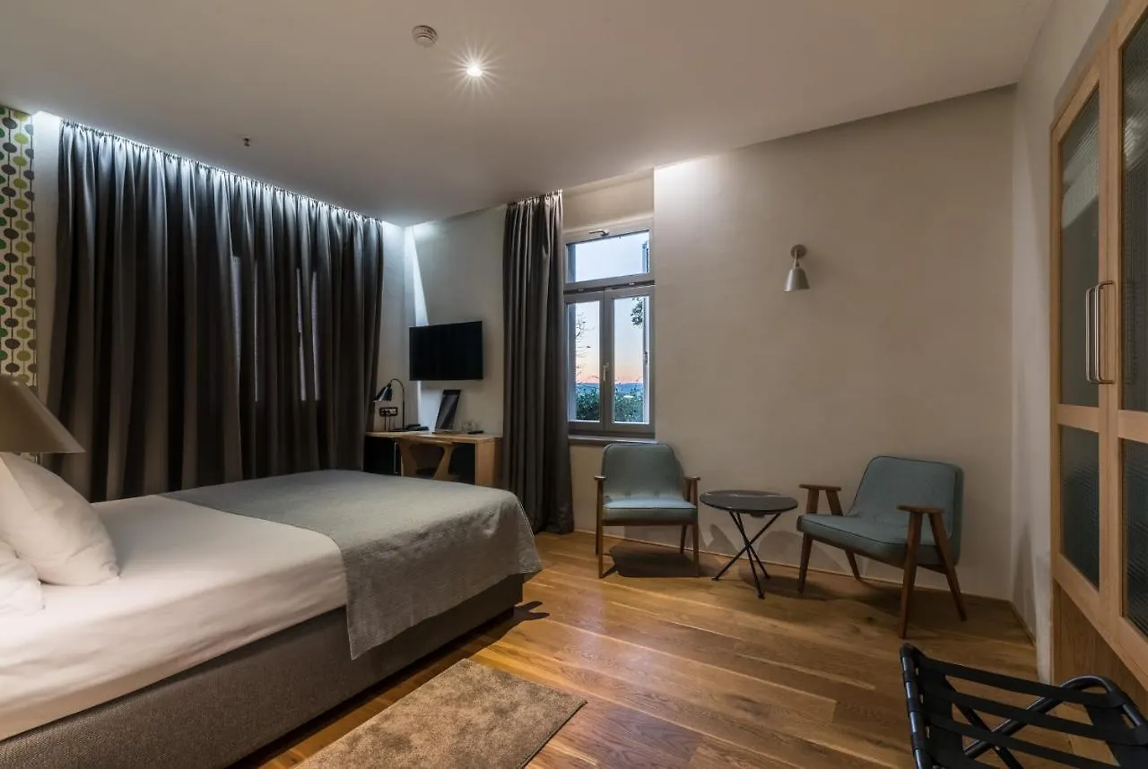 Hotel Peteani Labin   Labin (Istria)